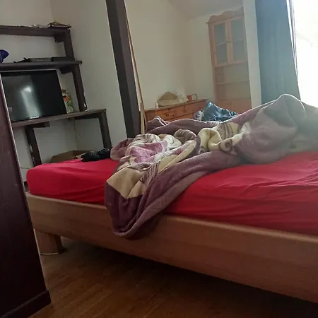 Quarto em Acomodações Particulares Privat In Einer Zu Vermieten